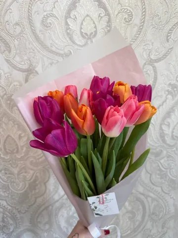 Готовые букеты из тюльпанов - Спорттовары в Тюмень