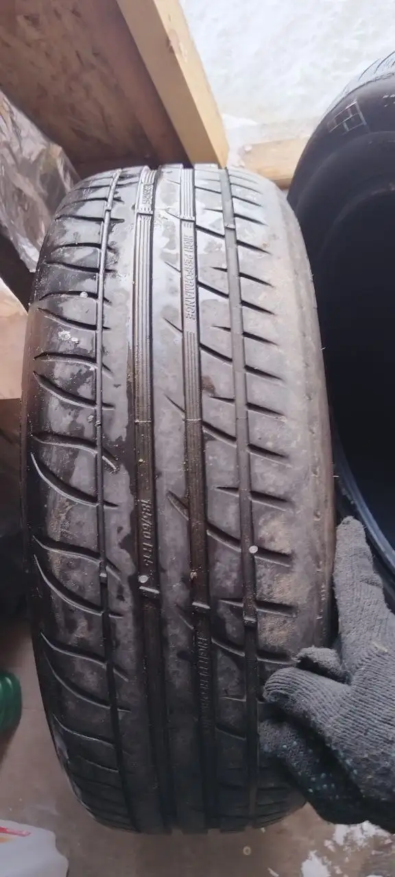 Продам летние покрышки Tigar High Performance 185/60 R15 - Шины и диски (Авто) в Тюмень