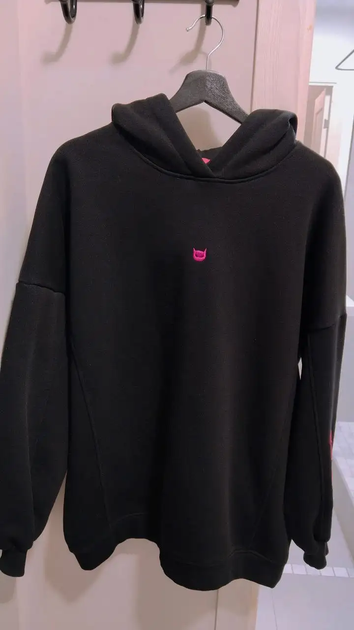 Продам женскую толстовку - Женская одежда (Одежда) в Тюмень