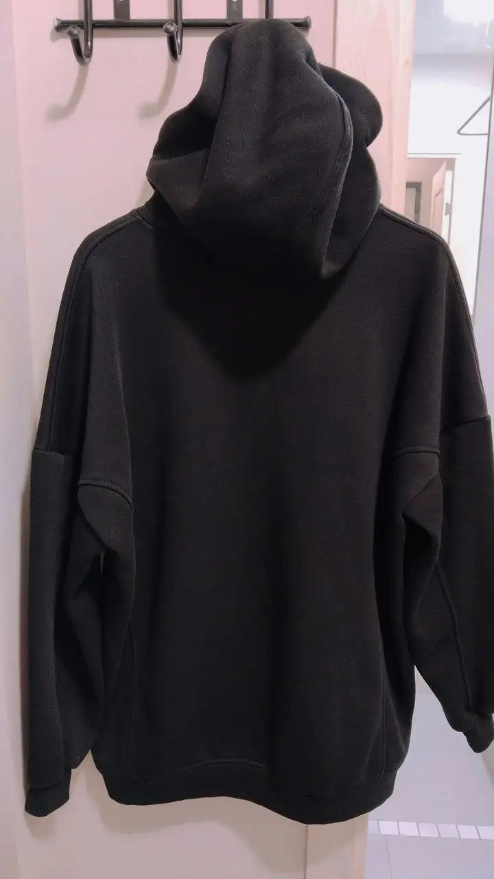 Продам женскую толстовку - Женская одежда (Одежда) в Тюмень