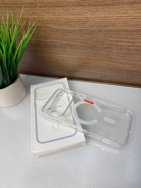 Продам чехлы на iPhone 17 pro и 17 pro max - Аксессуары для телефонов в Тюмень