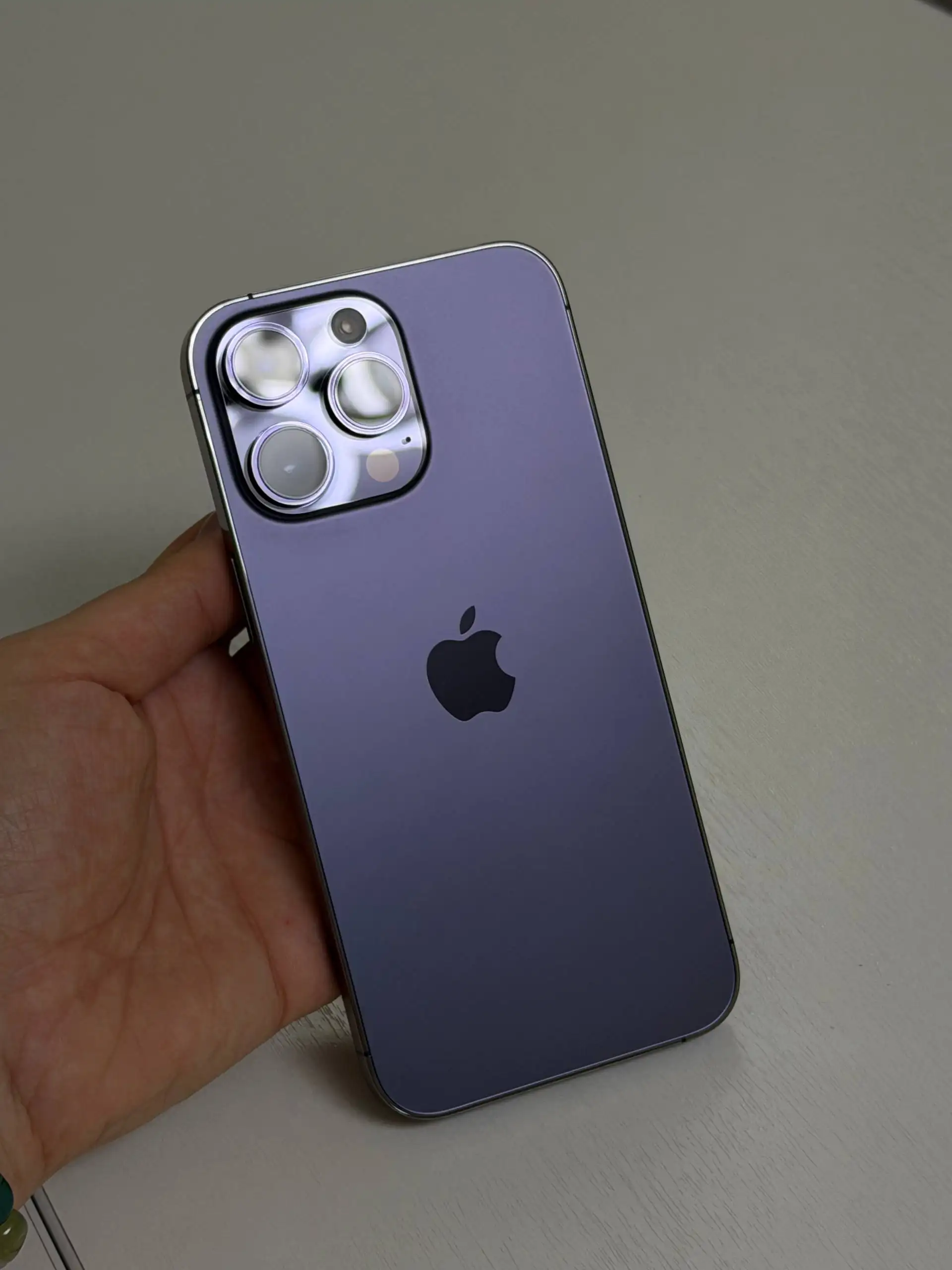 Продам iPhone 14 Pro Max 256гб - Телефоны и смартфоны (Электроника) в Тюмень