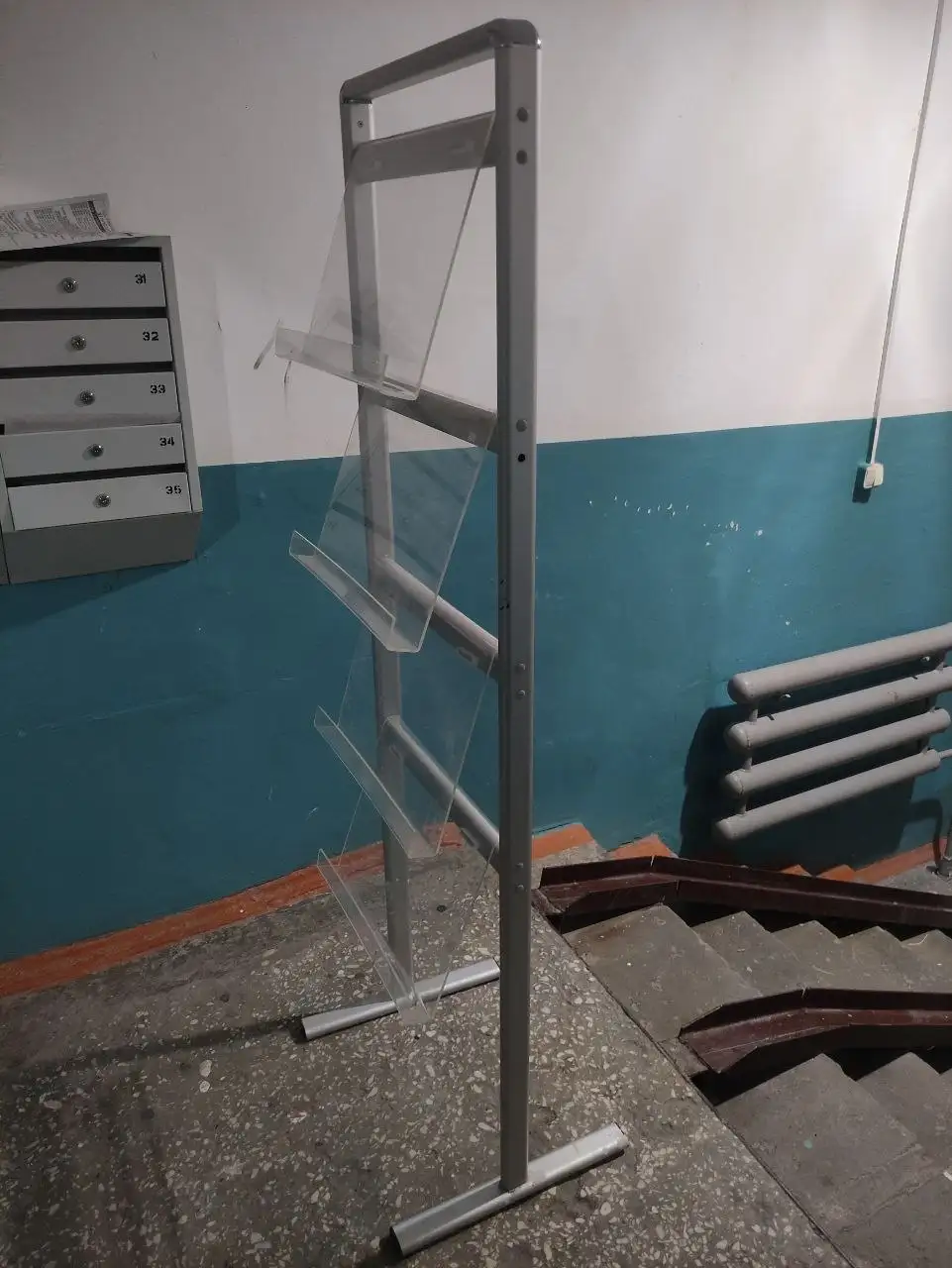 Стойка для буклетов, брошюрница - Барахолка в Тюмень