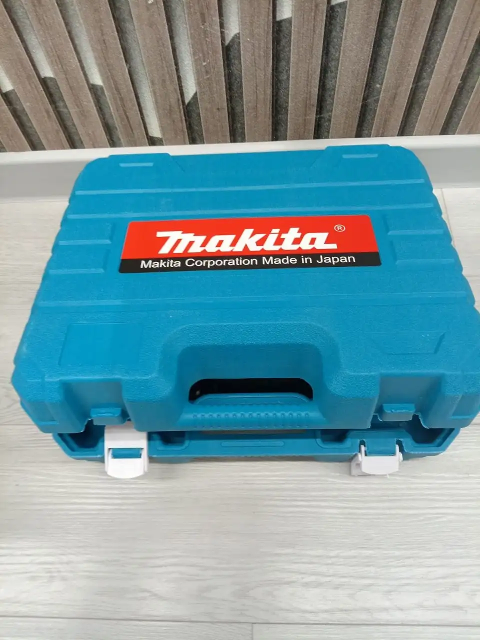 Аккумуляторная болгарка УШМ 125 мм с двумя аккумуляторами - Электроинструмент (Оборудование) в Тюмень