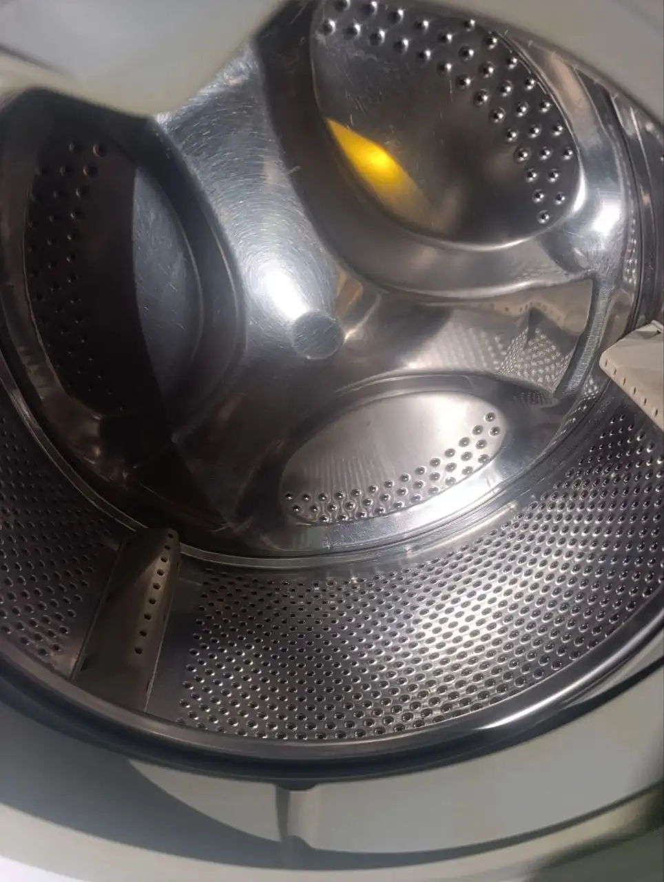 Стиральные машины Hisense и Hotpoint Ariston - Бытовая техника (Для дома и дачи) в Тюмень