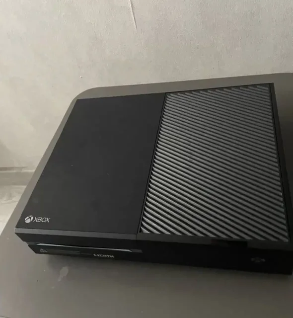 Xbox One в хорошем состоянии - Вейпы и жидкости в Тюмень