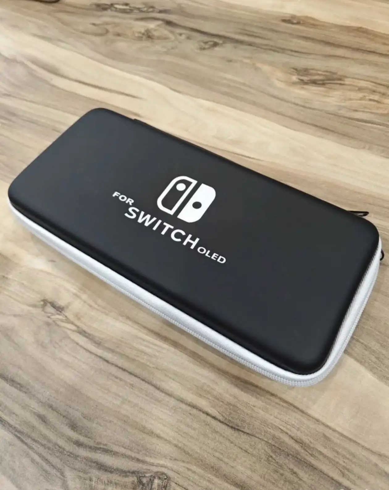 Nintendo Switch OLED (полный комплект, чехол) - Игры и приставки (Хобби и отдых) в Тюмень