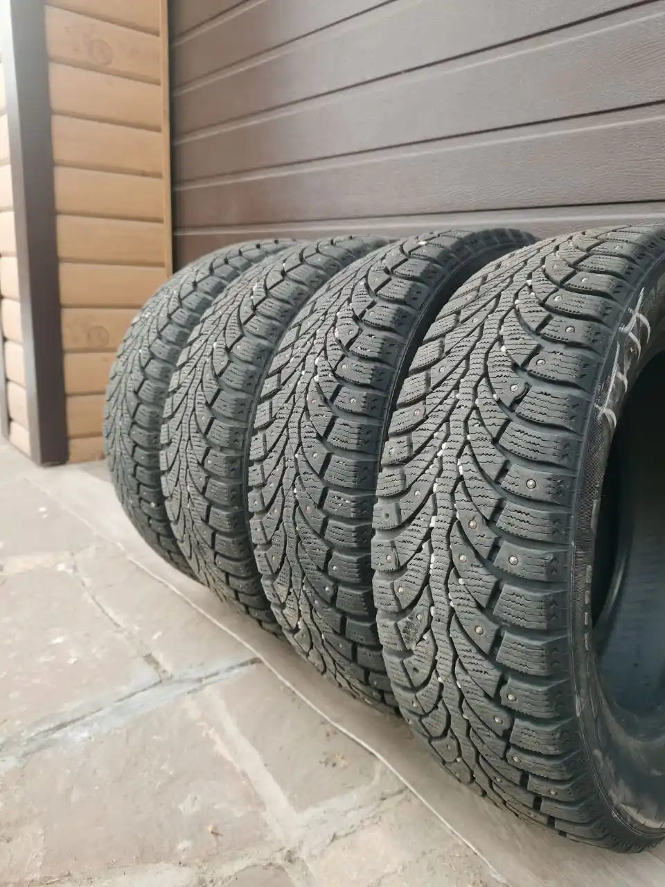 Зимние шипованные шины Pirelli Formula ICE R14 185/65 - Авто в Иркутск
