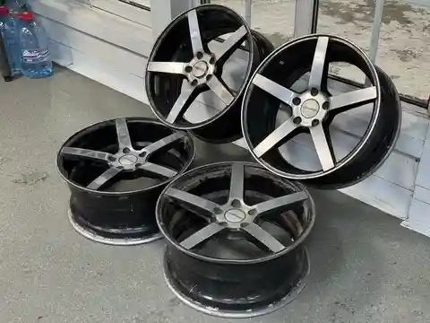Продажа дисков Vossen и Ray's gram lights - частное объявление в Ангарск