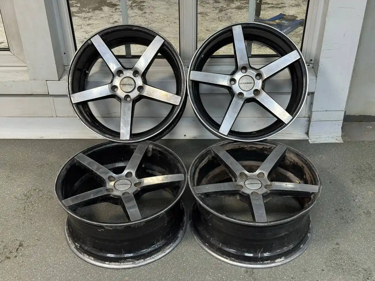 Продажа дисков Vossen и Ray's gram lights