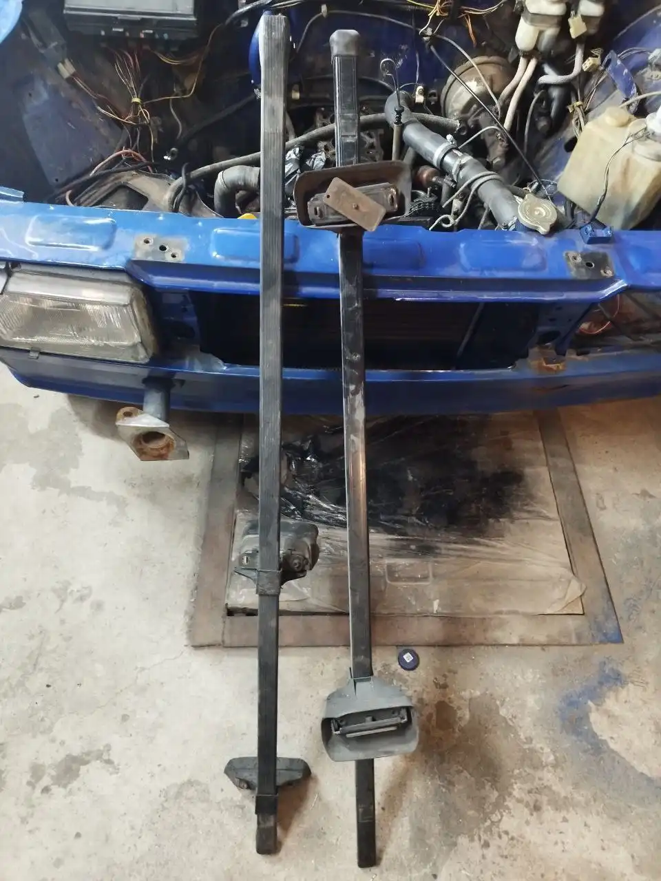 Продам автозапчасти: рейлинги, головка двигателя 1JZ GE VVTI, детали Toyota Crown