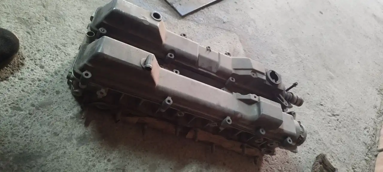 Продам автозапчасти: рейлинги, головка двигателя 1JZ GE VVTI, детали Toyota Crown