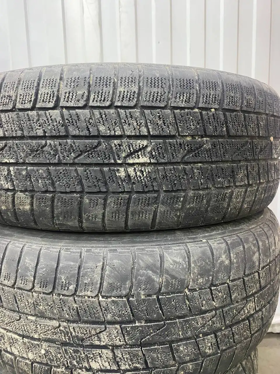 Продам колеса 17 5:114/3 на липучке в Ангарске