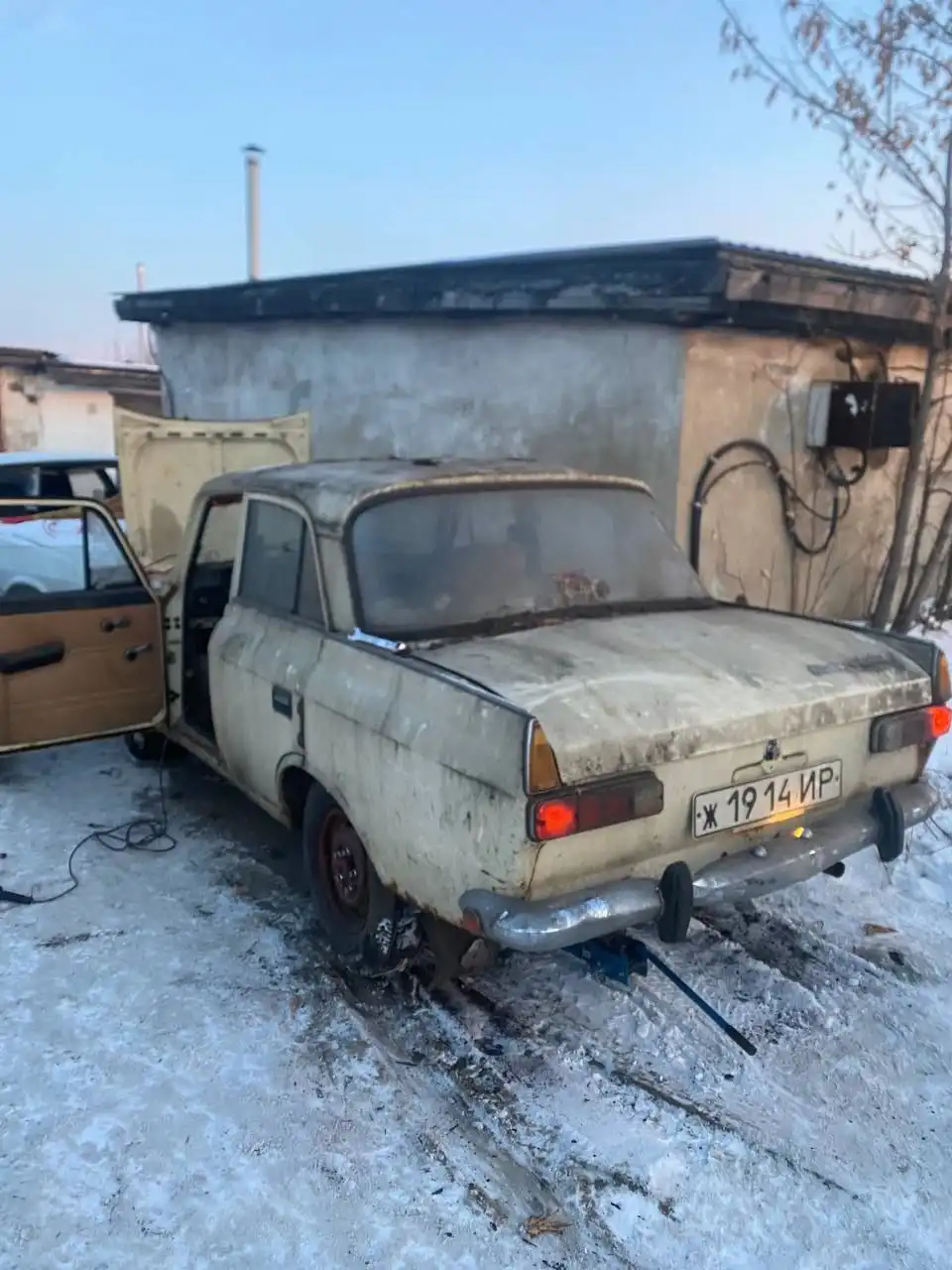 Москвич 412 нет искры