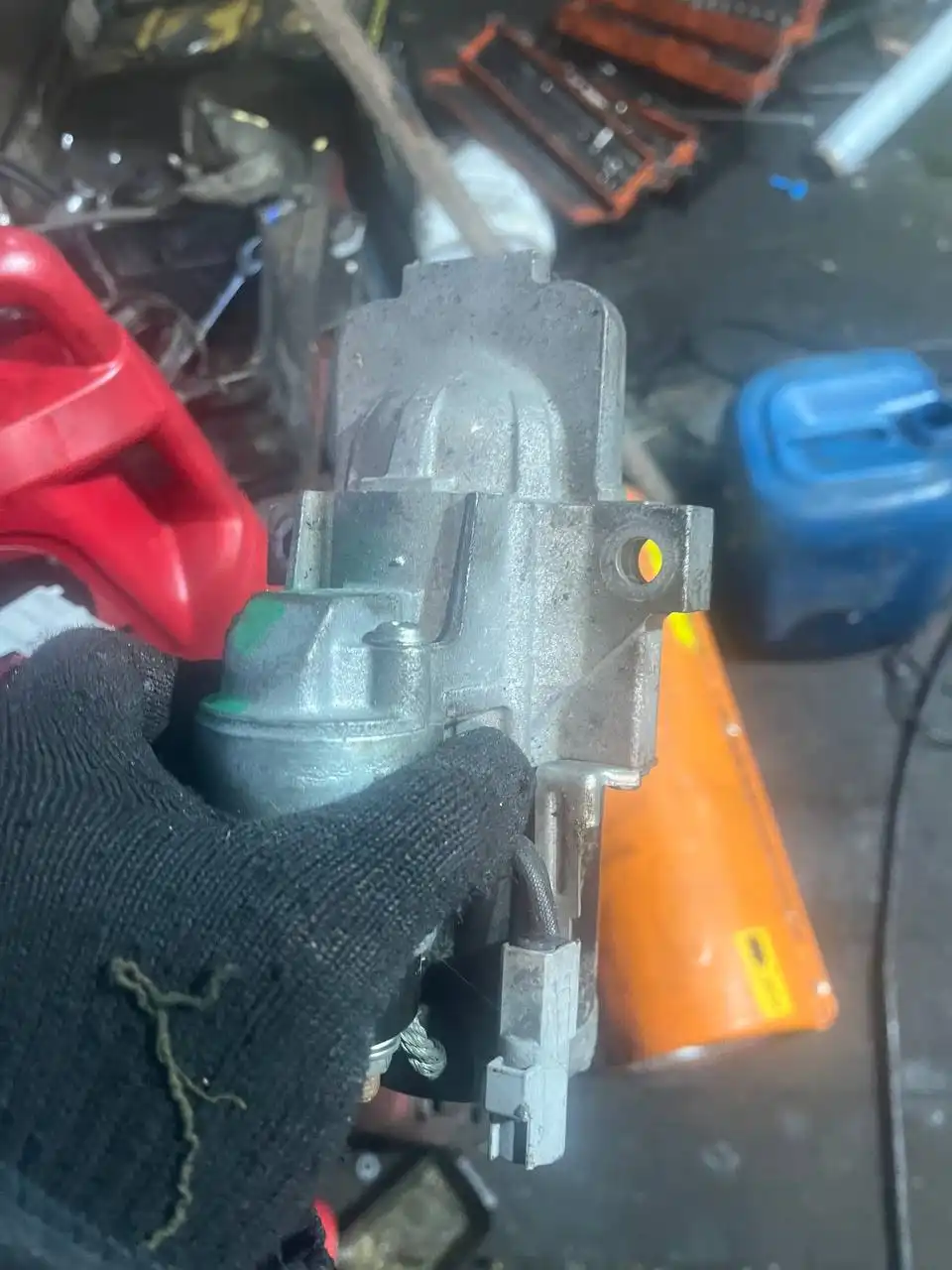 Запчасти для Mazda 2.5 л