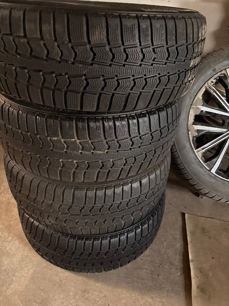Продажа шин и дисков ir-s r17 и Pirelli ice control 225/55/17