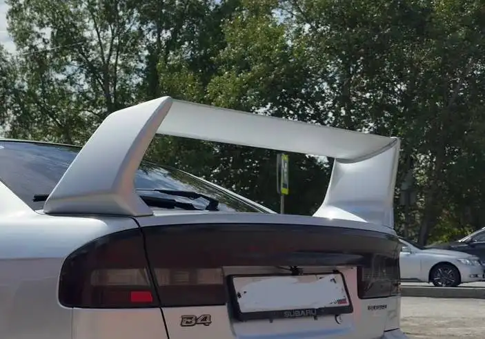 Продам оригинальный спойлер STI с Subaru B4