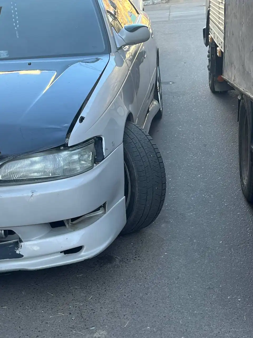 Продам капот от марк 90