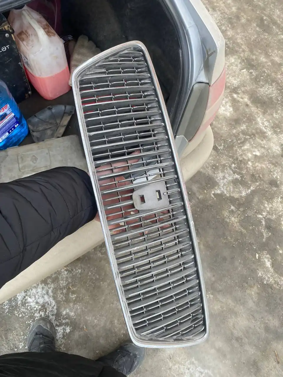 Продам колеса и решетку радиатора