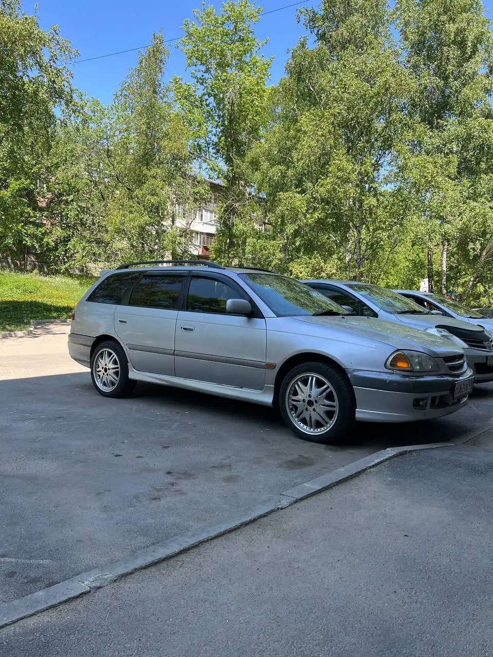 Продам колеса 215/45R17