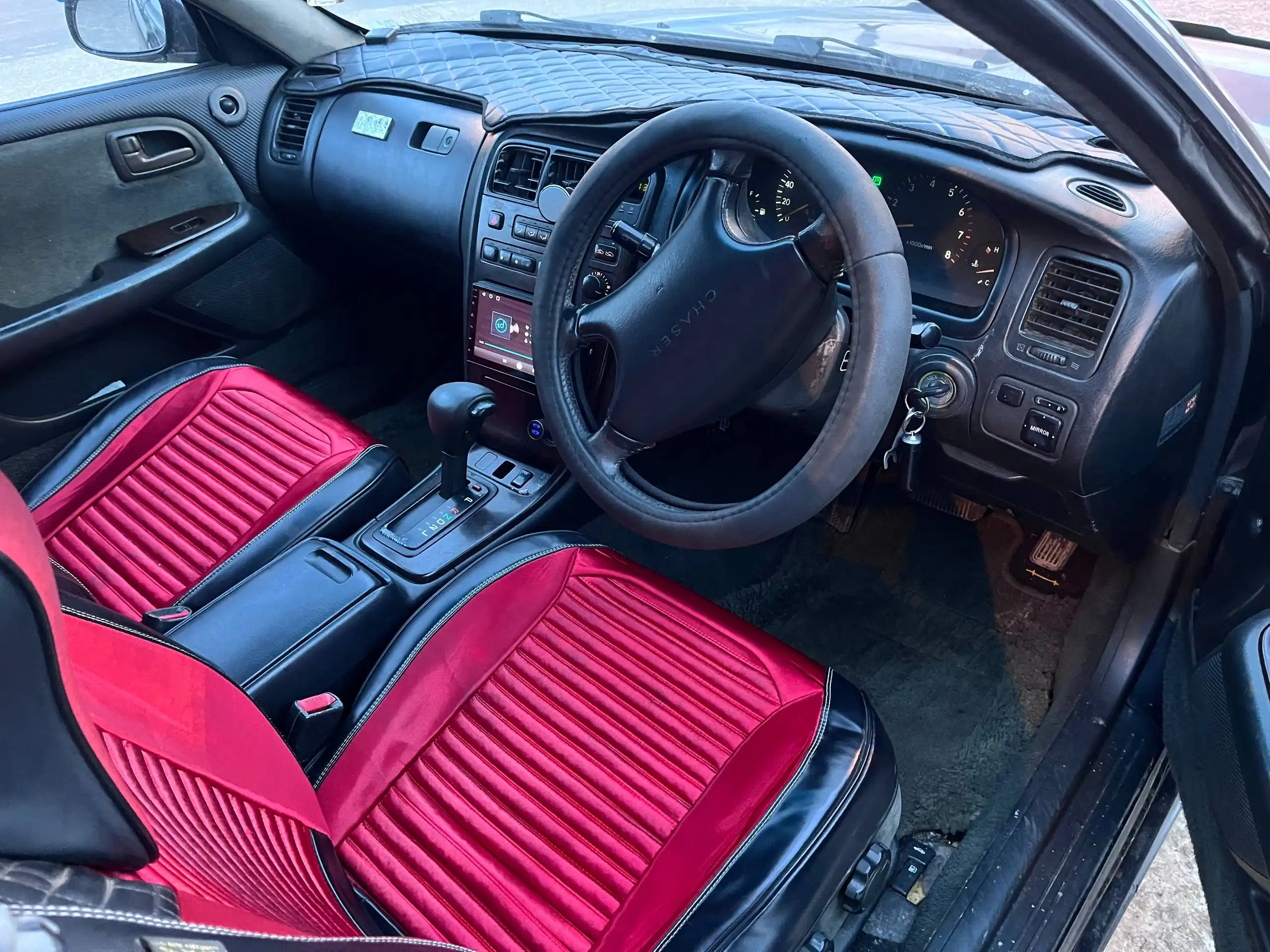 Продам автомобиль HTC в отличном состоянии