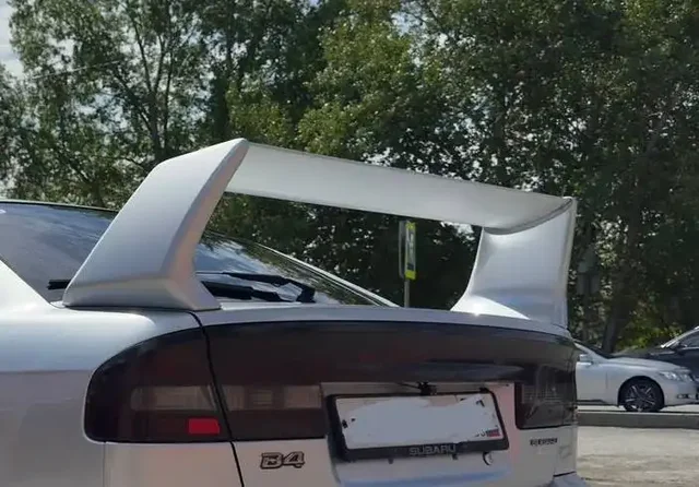 Продам STI спойлер - Авто в Иркутск