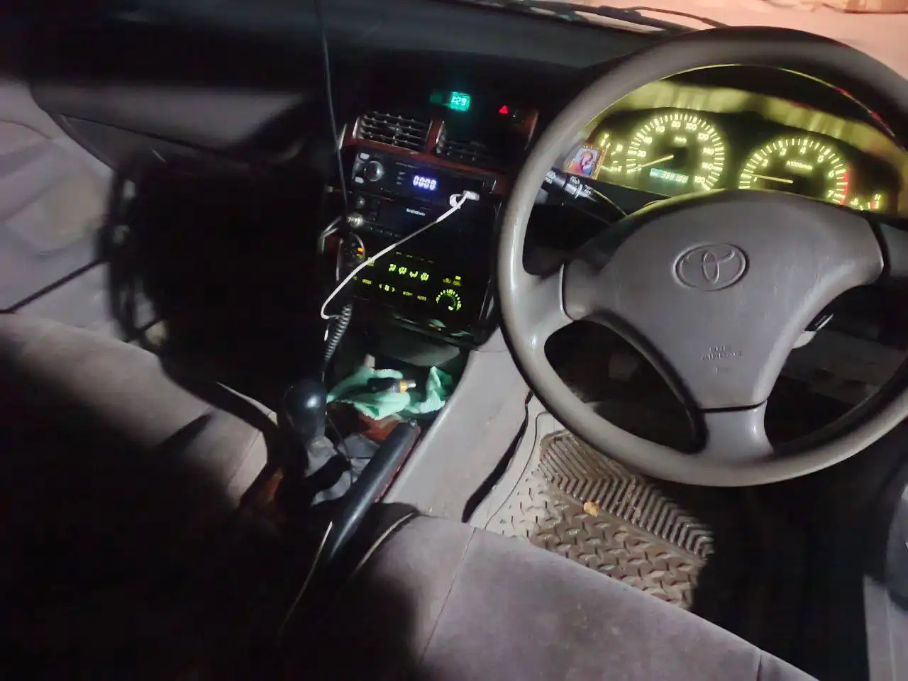 Продажа автомобиля 2000 года выпуска