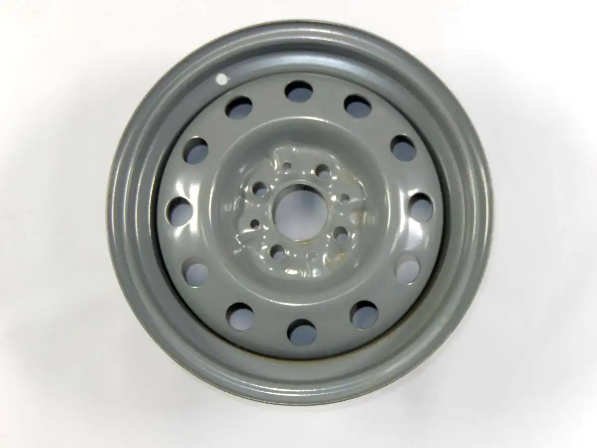 Куплю комплект штампов и резину для автомобилей