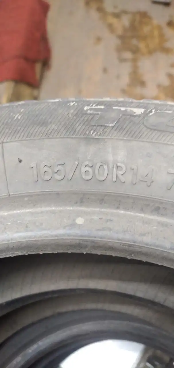 Продам японскую резину 165/60 R14