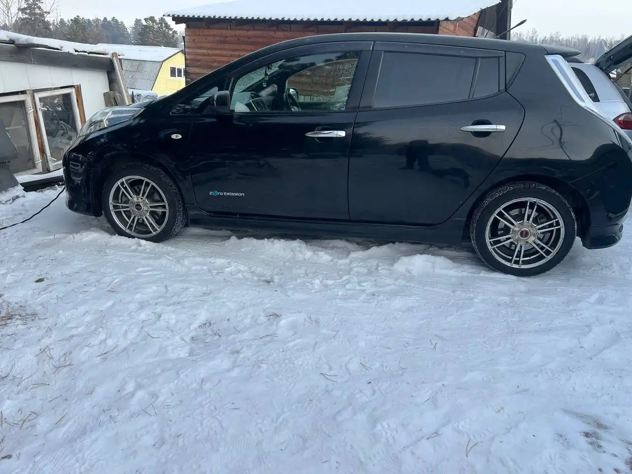 Продам колеса 215/45R17 на зиму и лето