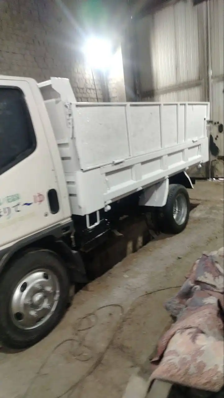 Автомобиль ВАЗ 2104 1994 года