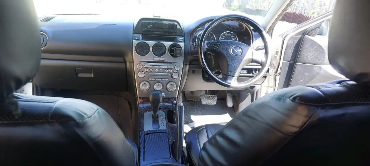 Мазда Атенза 2002 года