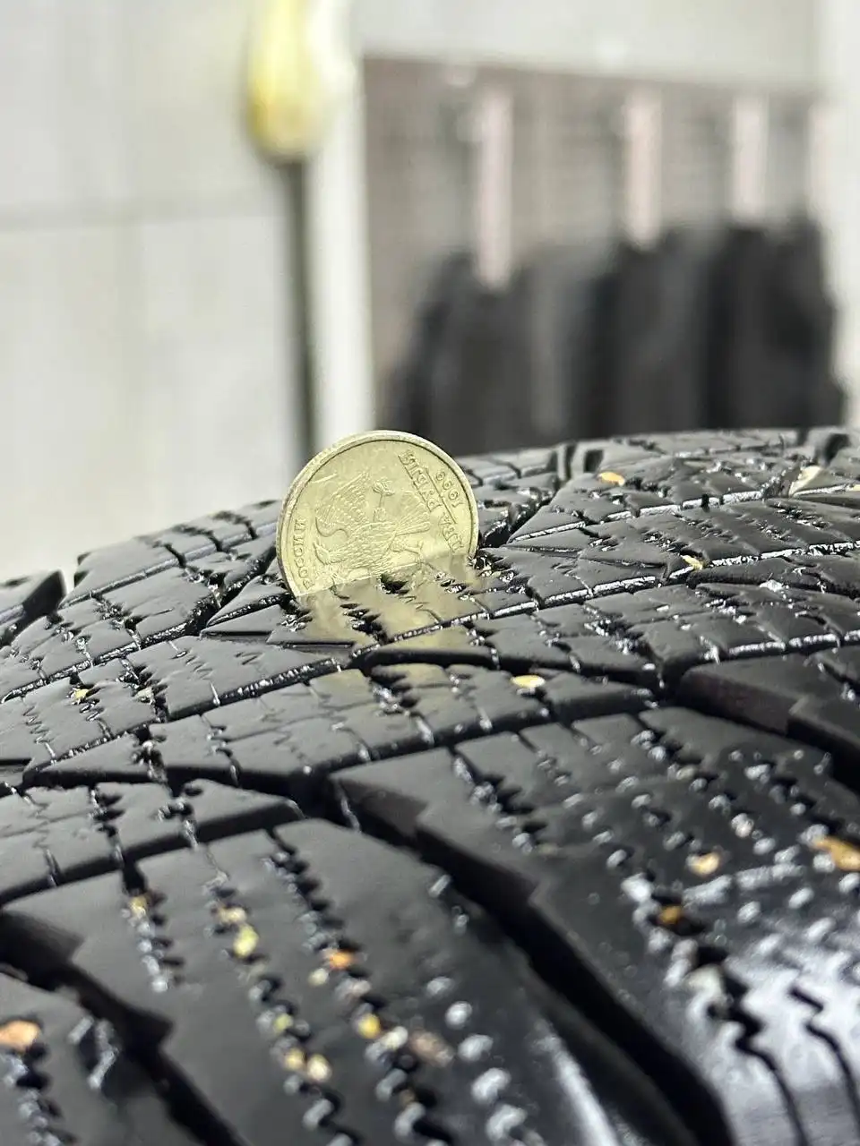 Продам зимний комплект колес TRIANGLE SNOWLINK 225/45 R17 на литье