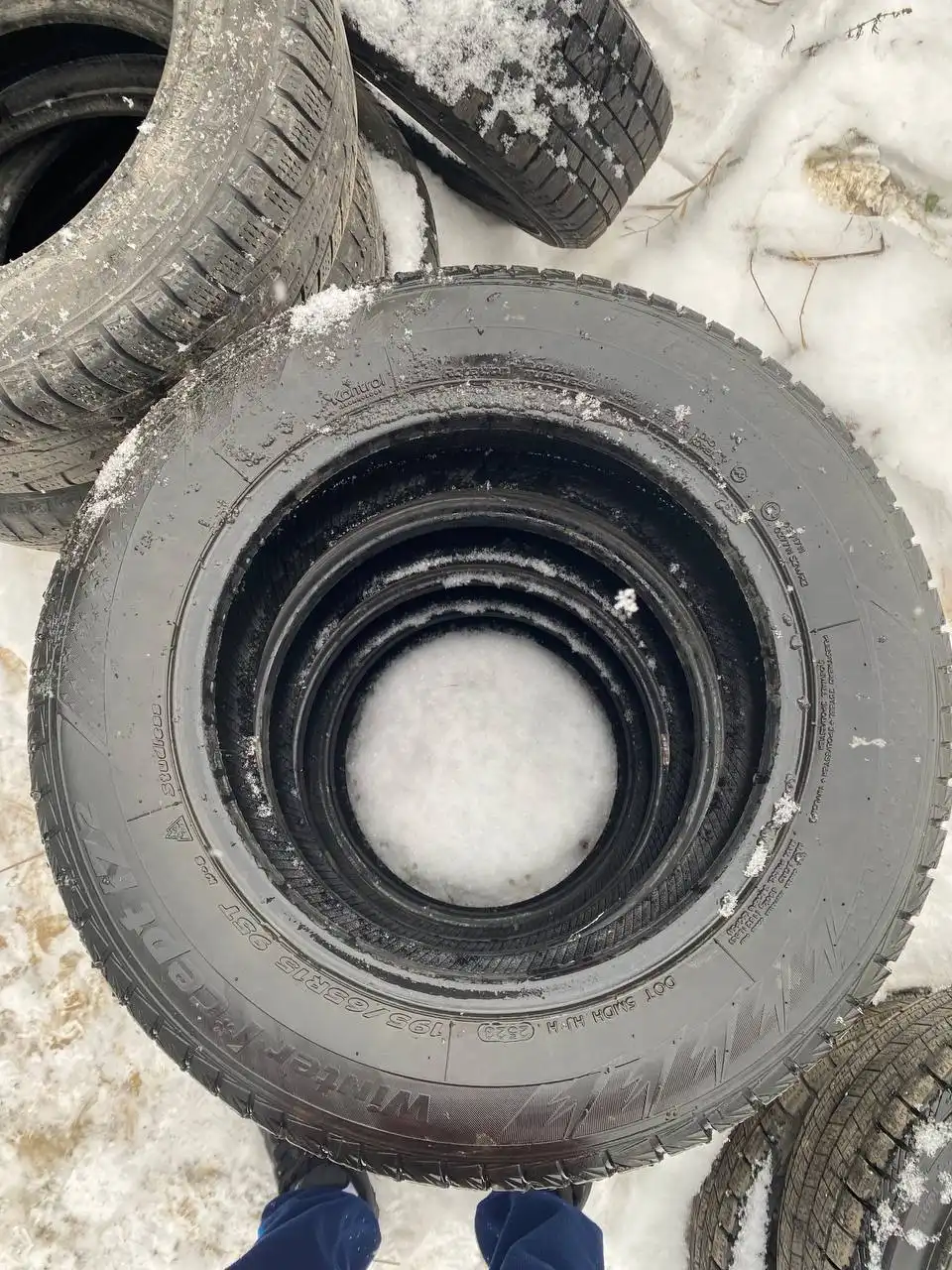 Продам зимние шины Winter Tact Snow + Ice 195/65 R15