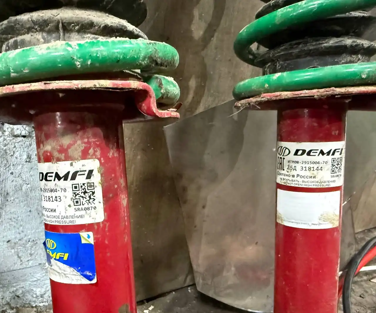 Стойки демпферные для Приоры