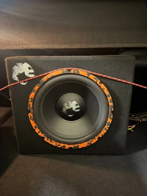 Продам активный сабвуфер Piranha 12 SE - Электроника в Иркутск