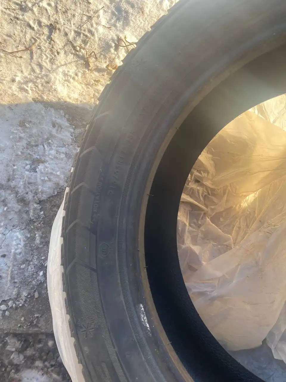 Продажа зимней резины Триангл 215/55/17