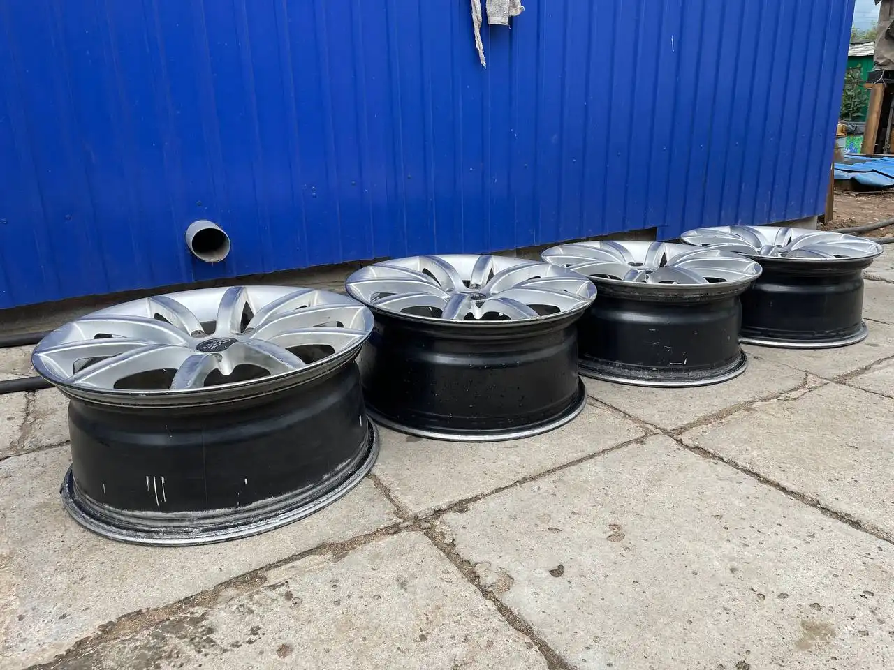 Продам литьё R17 5x114.3