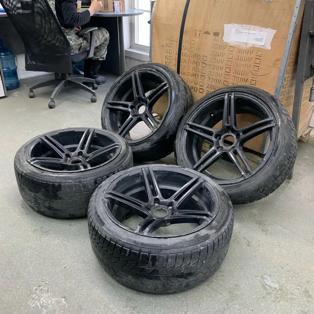 Диски R18 5×114 с зимней резиной 225/45