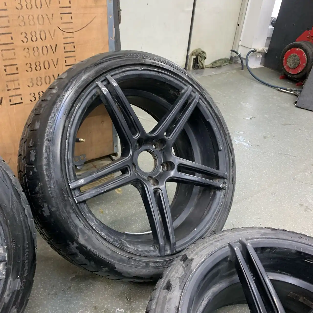 Диски R18 5×114 с зимней резиной 225/45