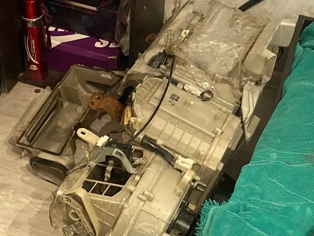 Печка и детали салона для автомобиля - Запчасти в Иркутск