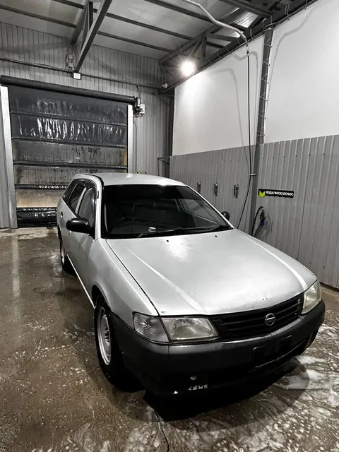 Продажа автомобиля NISSAN AD 2002 года - Легковые автомобили в Иркутск