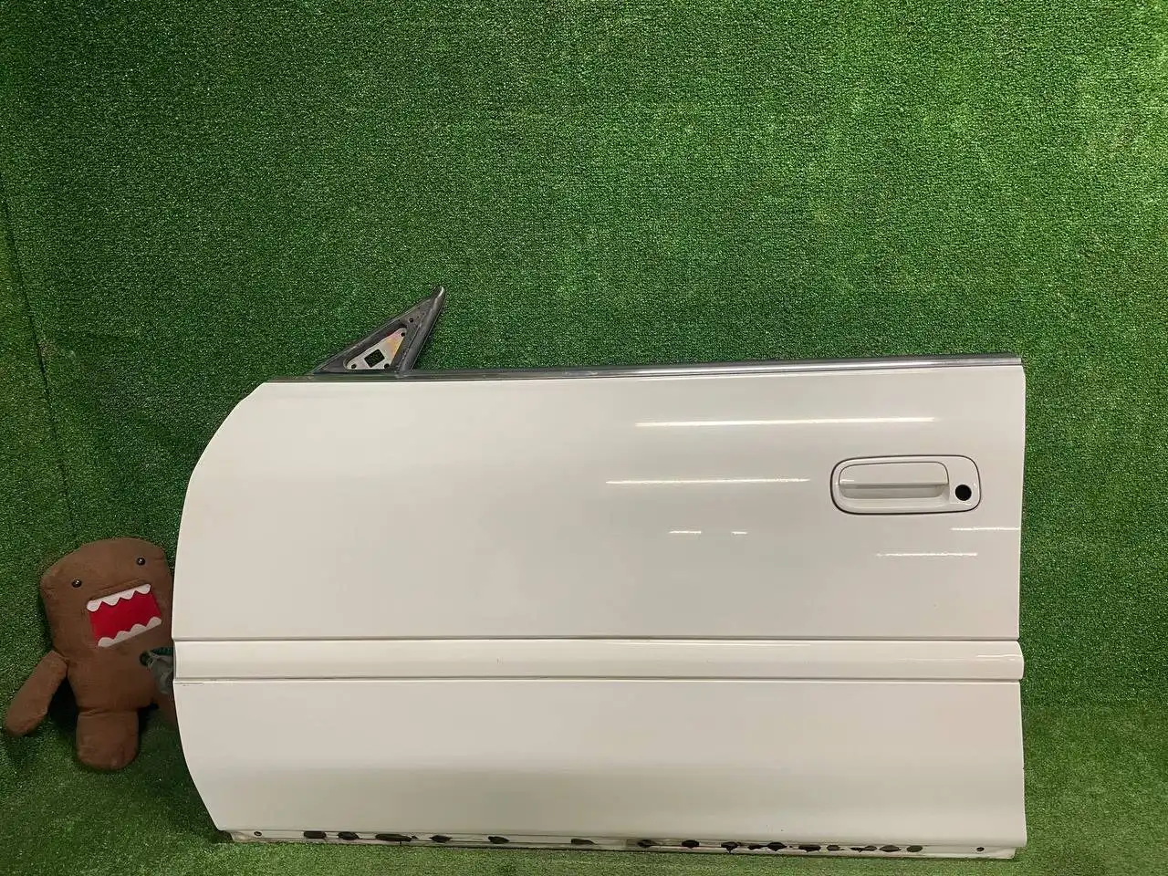 Продам двери на Чайзер 100 - Автозапчасти (Запчасти) в Иркутск