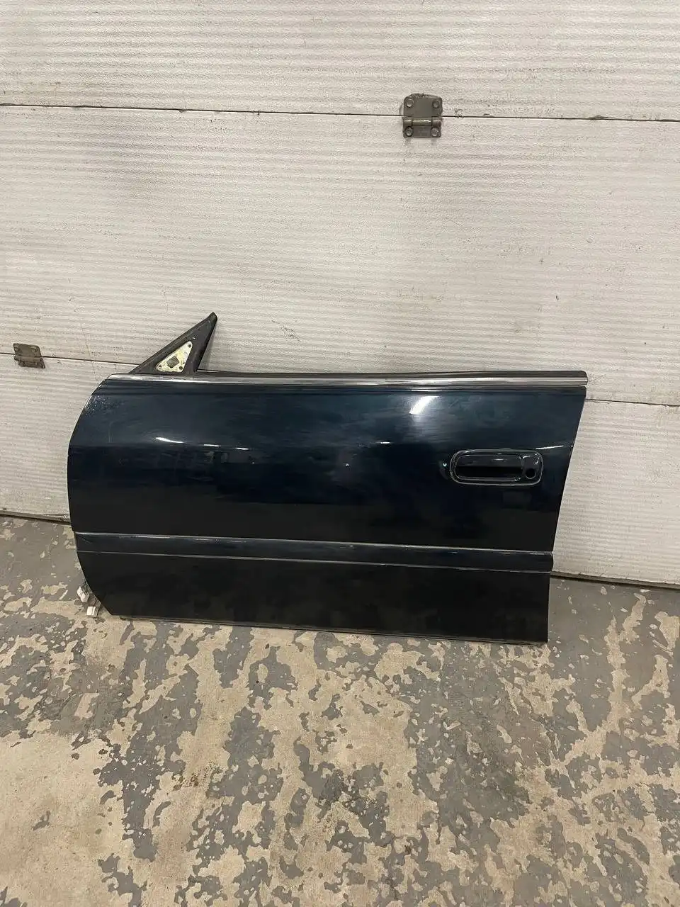 Продам двери на Чайзер 100 - Автозапчасти (Запчасти) в Иркутск