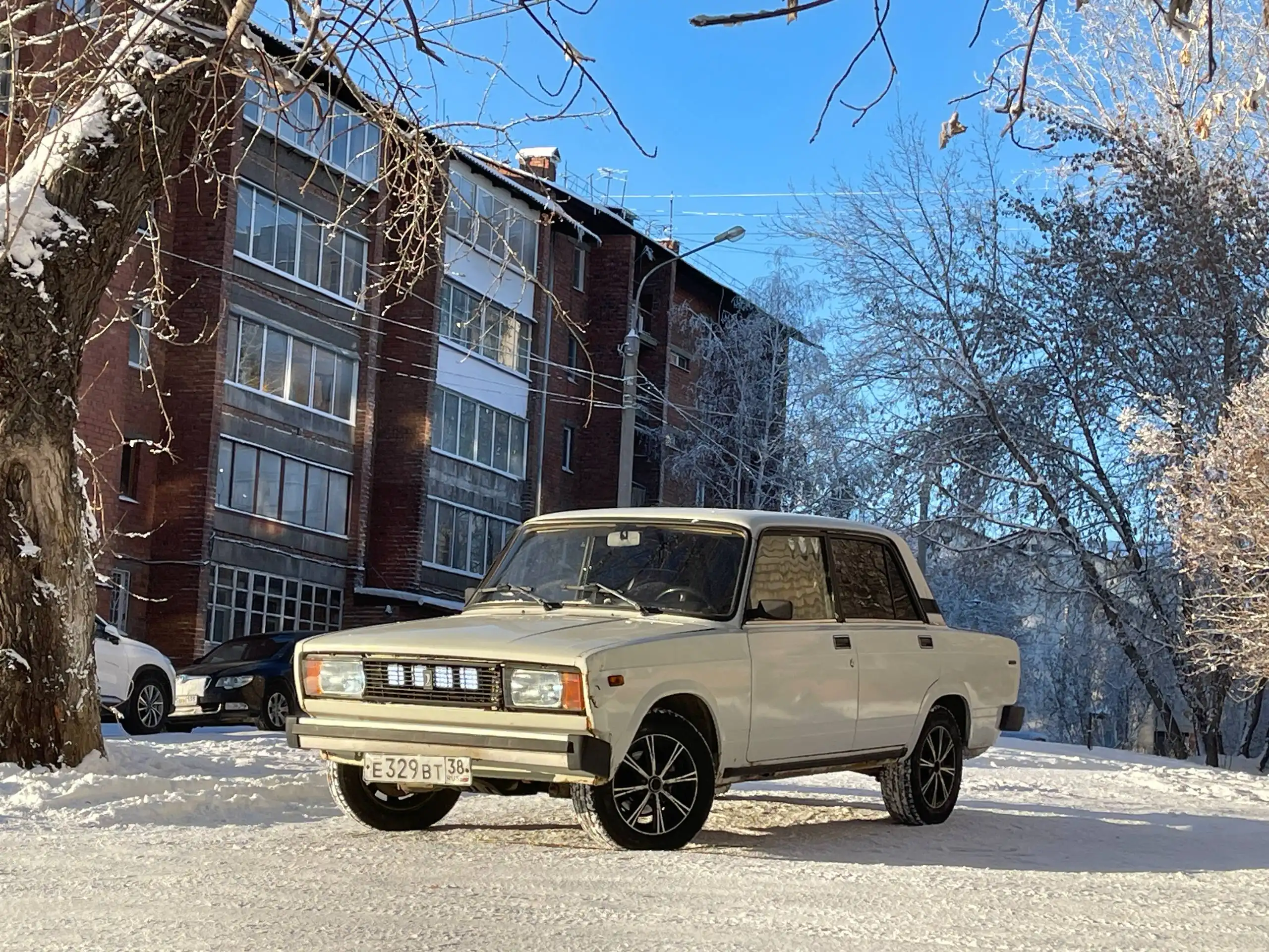 Продам ВАЗ 2105 инжектор на ходу - Легковые автомобили (Авто) в Иркутск