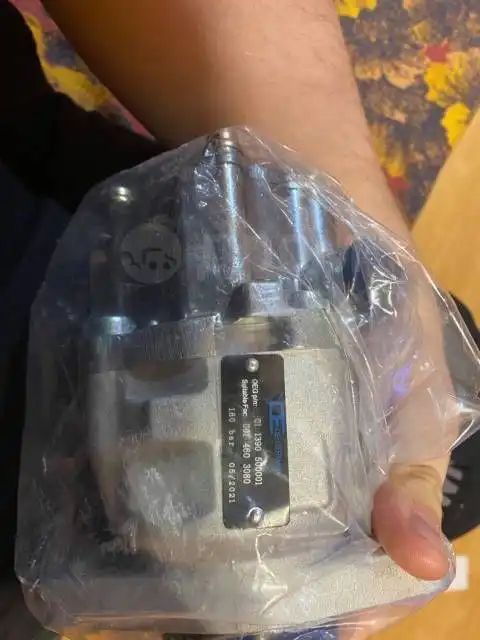 Гидравлический насос 01 1390 500001 на Mercedes-Benz Actros - Гидравлические насосы (Запчасти) в Иркутск