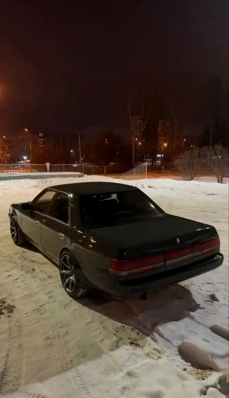 Продажа автомобиля с двигателем 1G-GE, коробкой механика, красным велюровым салоном - Авто в Иркутск