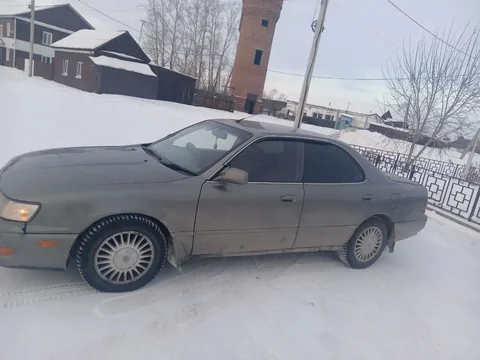 Продажа Toyota Vista 1993 года с двигателем 3S - Внедорожники и кроссоверы в Иркутск