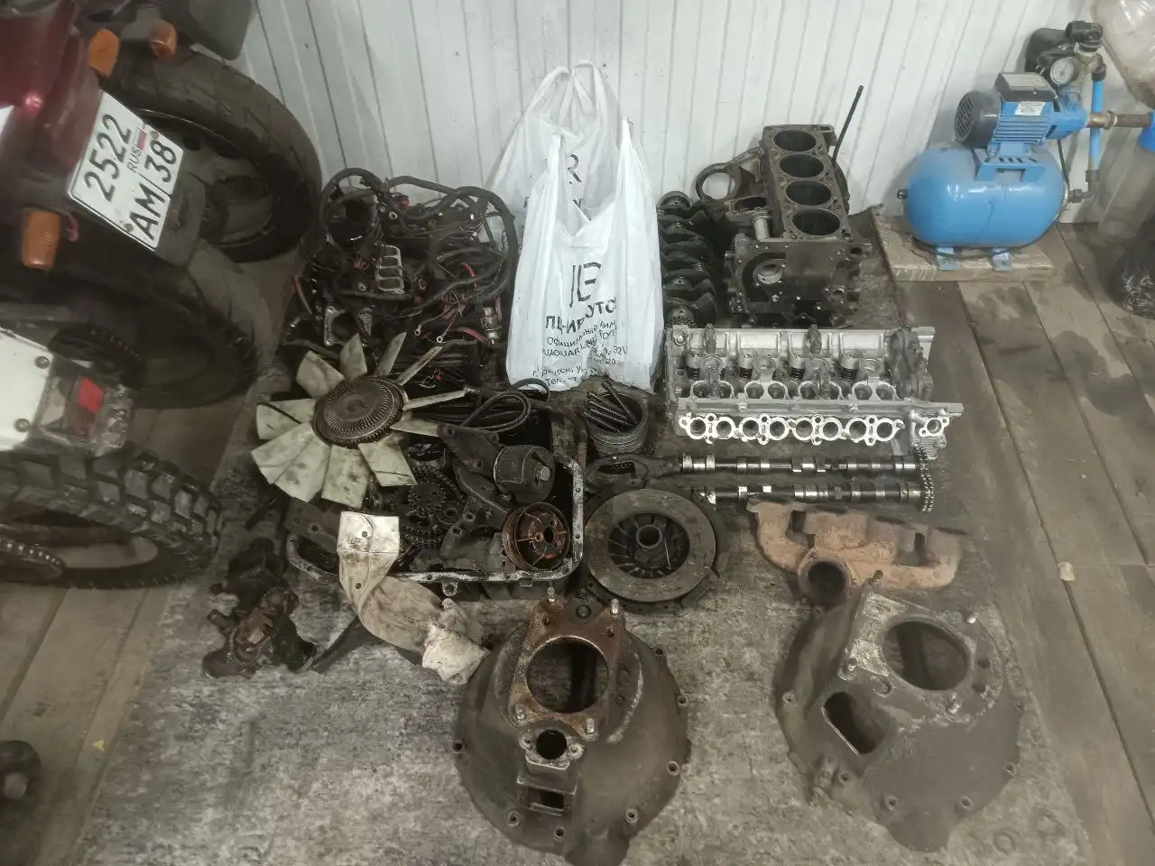 Двигатель ЗМЗ 409 в разборе - Двигатели (Запчасти) в Иркутск