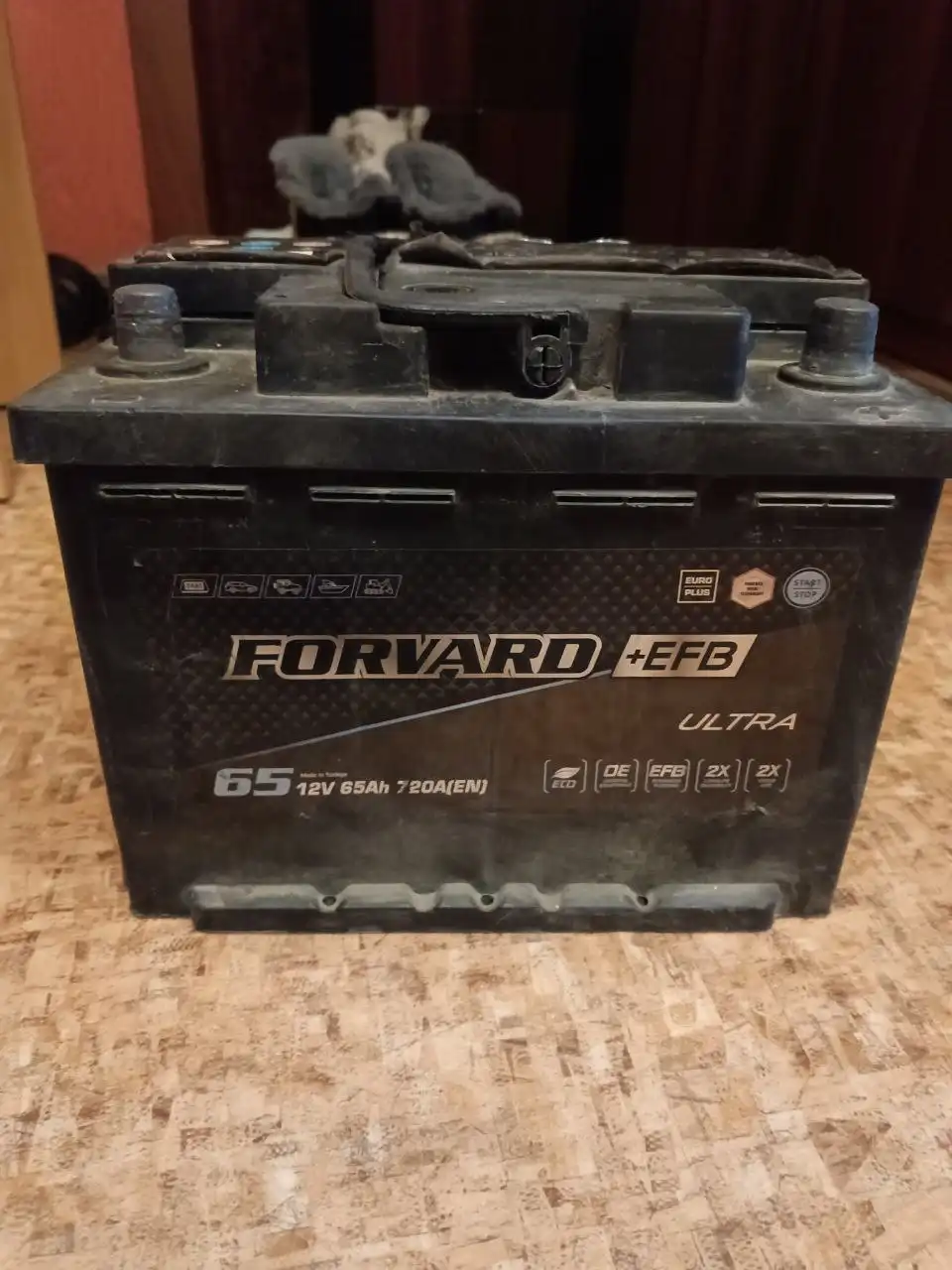 Продам аккумулятор и редуктор для авто - Автозапчасти (Запчасти) в Иркутск